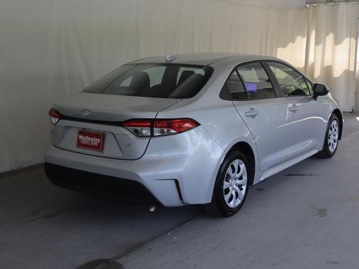 Classic Silver Metallic 2024 Toyota Corolla LE