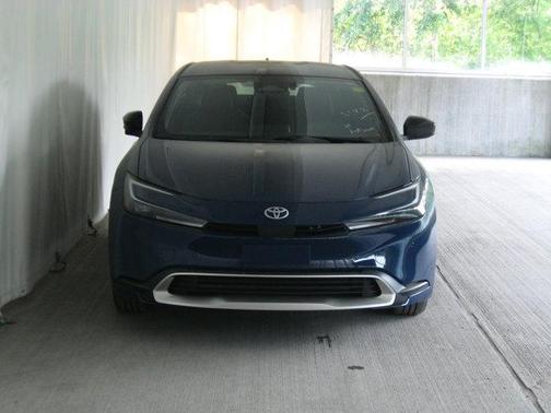 2025 Toyota Prius L