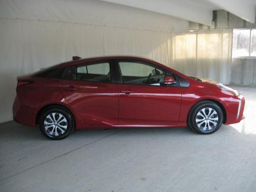 Supersonic Red 2021 Toyota Prius XLE
