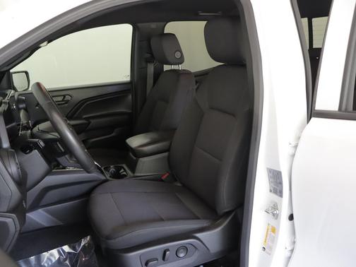 Summit White 2024 Chevrolet Colorado Trail Boss