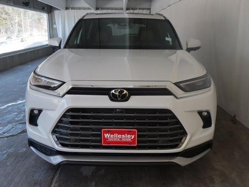 2025 Toyota Grand Highlander Hybrid Limited MAX