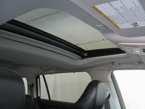 Wind Chill Pearl 2023 Toyota Highlander Limited