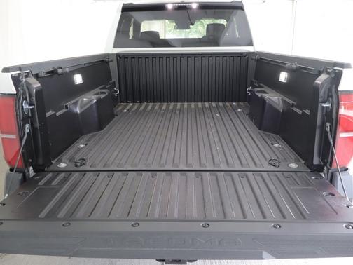 Ice Cap 2026 Toyota Tacoma SR