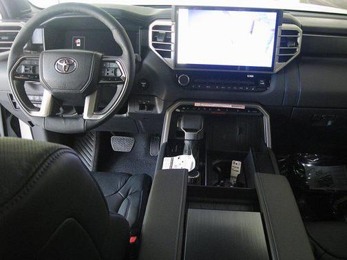 2026 Toyota Tundra Hybrid Platinum