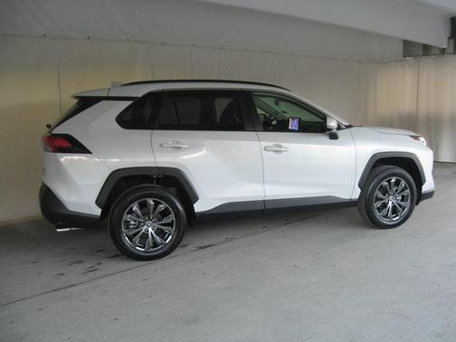 2025 Toyota RAV4 Hybrid XLE Premium