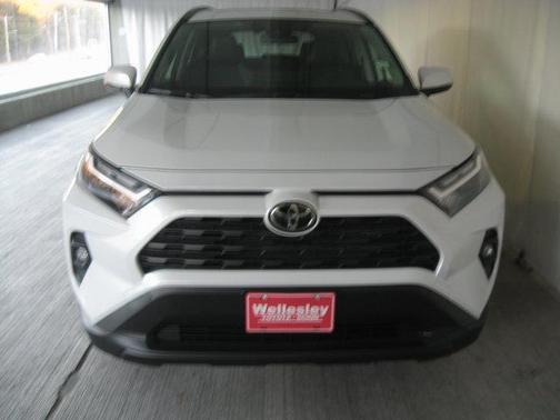 2025 Toyota RAV4 Hybrid XLE Premium