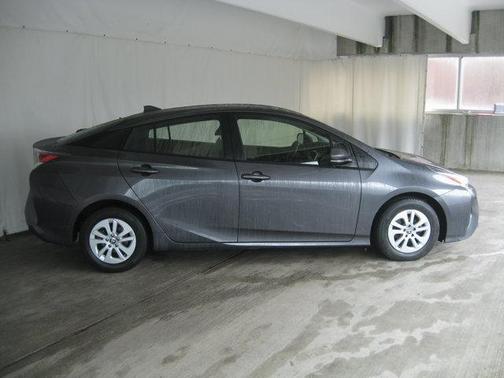 2016 Toyota Prius Two