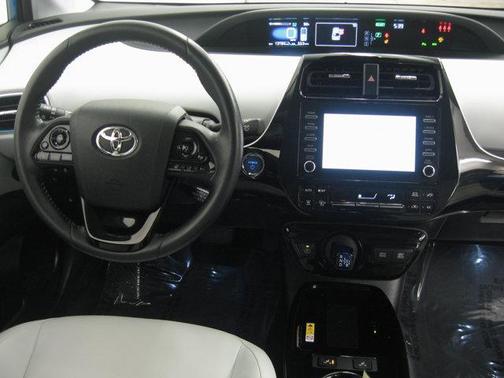 2020 Toyota Prius XLE