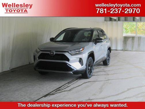 2025 Toyota RAV4 Hybrid SE
