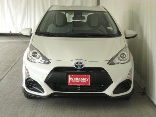 2017 Toyota Prius c One