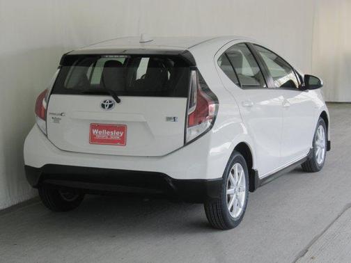 2017 Toyota Prius c One