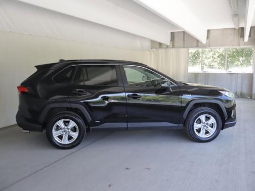 Midnight Black Metallic 2021 Toyota RAV4 Hybrid XLE