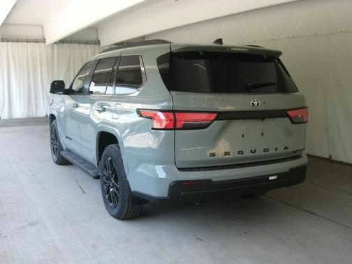 2025 Toyota Sequoia SR5