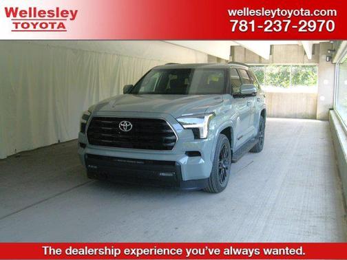2025 Toyota Sequoia SR5
