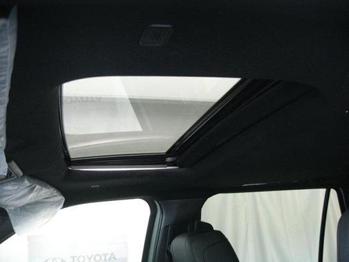 2025 Toyota Sequoia SR5
