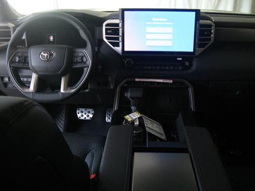 2025 Toyota Sequoia SR5