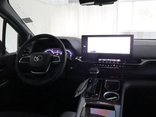 Blueprint 2026 Toyota Sienna Platinum