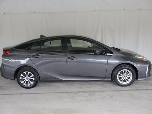 Magnetic Gray Metallic 2020 Toyota Prius XLE