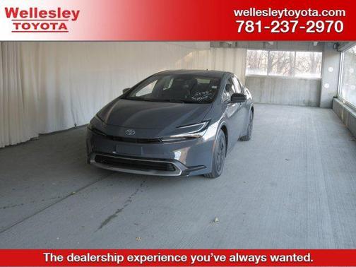 2026 Toyota Prius Plug-In Hybrid SE