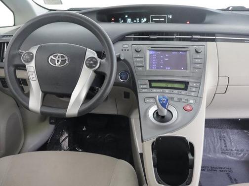 Blizzard Pearl 2012 Toyota Prius Two