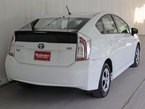 Blizzard Pearl 2012 Toyota Prius Two