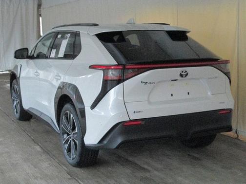 2025 Toyota bZ4X Limited