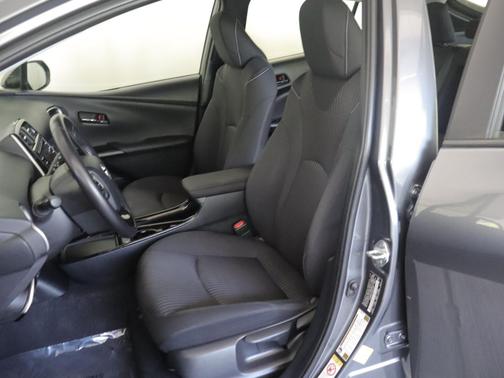 Magnetic Gray Metallic 2022 Toyota Prius Prime LE