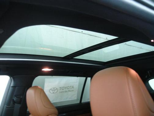 2025 Toyota Highlander Platinum