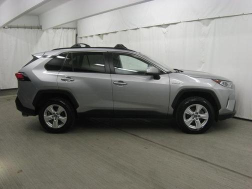 2019 Toyota RAV4 Hybrid XLE