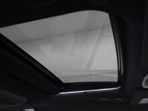 Wind Chill Pearl 2026 Toyota Sienna Platinum