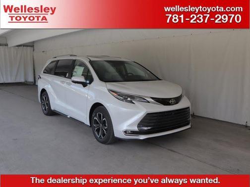 Wind Chill Pearl 2026 Toyota Sienna Platinum