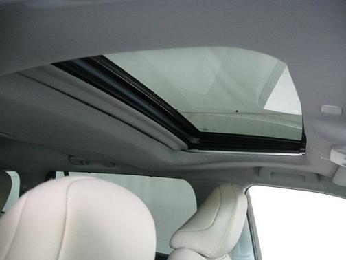 2024 Toyota Highlander Hybrid XLE