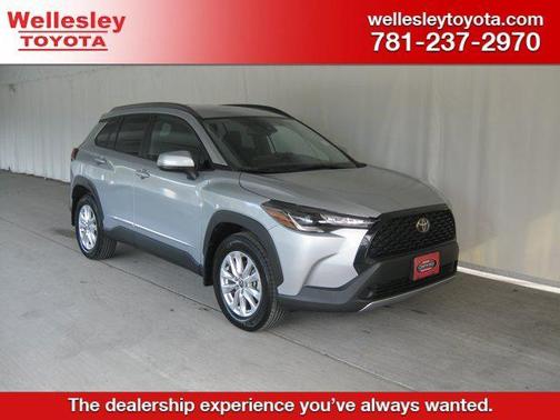 Sonic Silver 2022 Toyota Corolla Cross LE