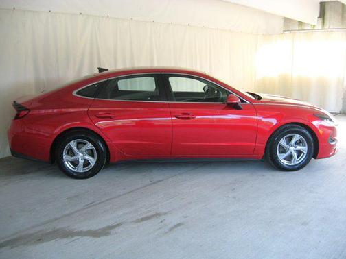 2021 Hyundai SONATA SE