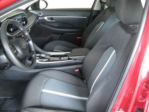 2021 Hyundai SONATA SE