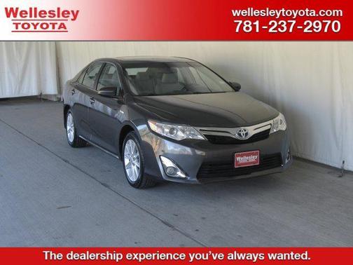 2012 Toyota Camry Hybrid XLE