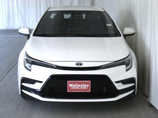 2024 Toyota Corolla Hybrid SE
