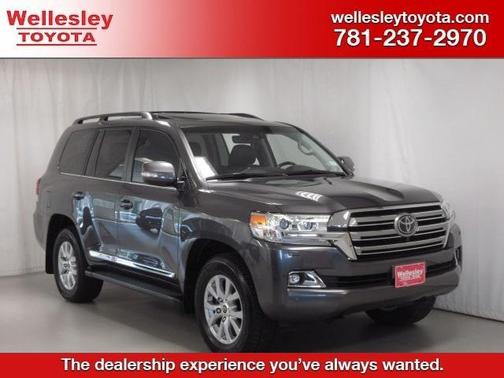 2018 Toyota Land Cruiser Base