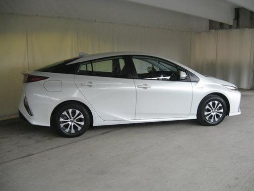 2021 Toyota Prius Prime XLE