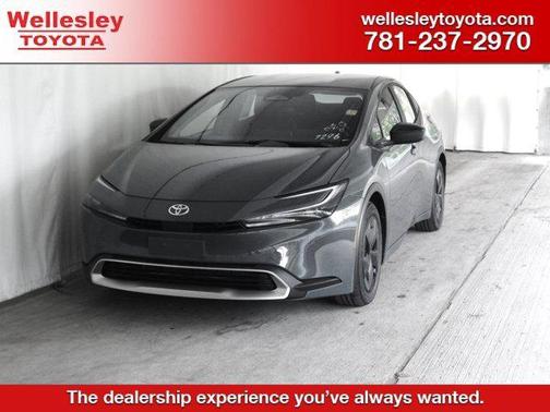 2025 Toyota Prius L