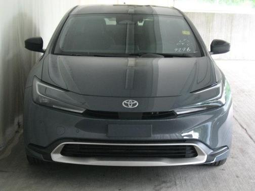 2025 Toyota Prius L