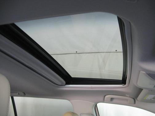 2025 Toyota RAV4 Hybrid XLE Premium