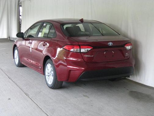 2025 Toyota Corolla Hybrid LE