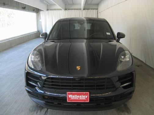 2021 Porsche Macan Base