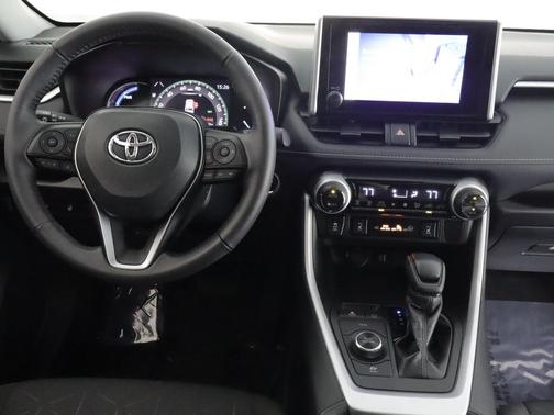 Ice Cap 2024 Toyota RAV4 Hybrid XLE