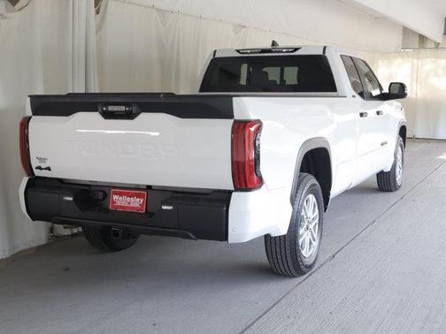 Ice Cap 2025 Toyota Tundra SR5