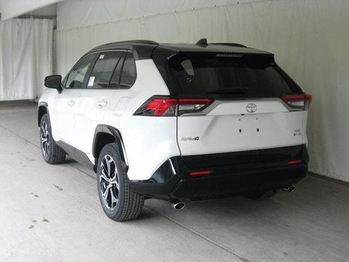 2025 Toyota RAV4 Hybrid SE