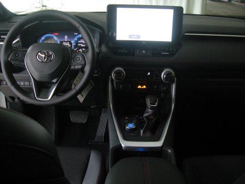 2025 Toyota RAV4 Hybrid SE