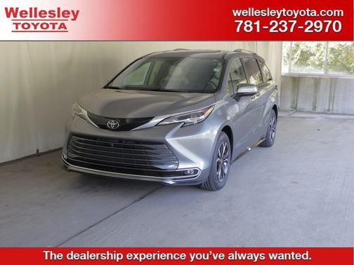 Heavy Metallic 2026 Toyota Sienna Platinum