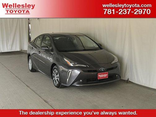 2021 Toyota Prius LE